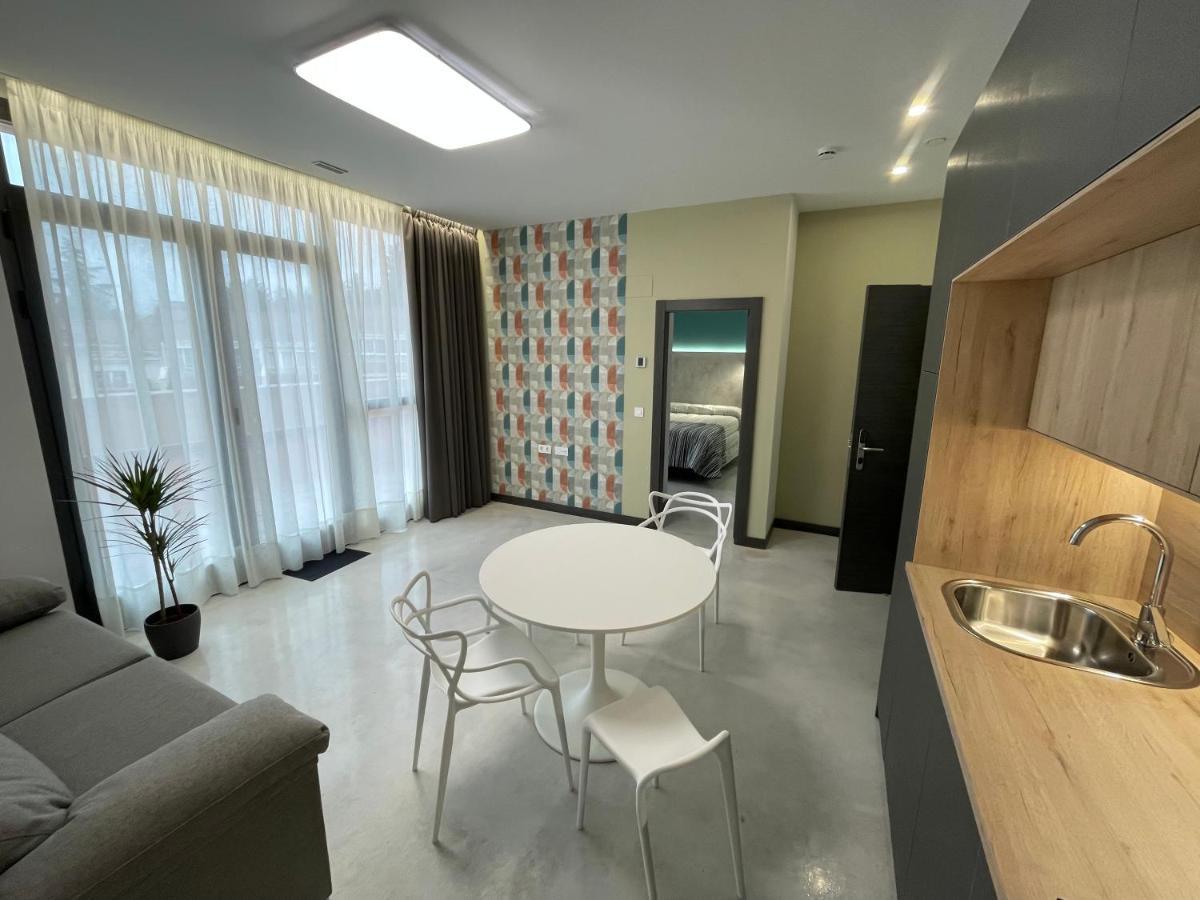 Aljama Burgos Aparthotel Kültér fotó